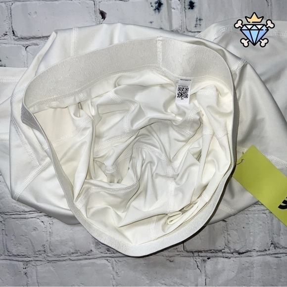 ALL IN MOTION MENS WHITE COMPRESSION TRAINING SHORTS SIZE MEDIUM ATHLETIC WEAR - Picture 7 of 9